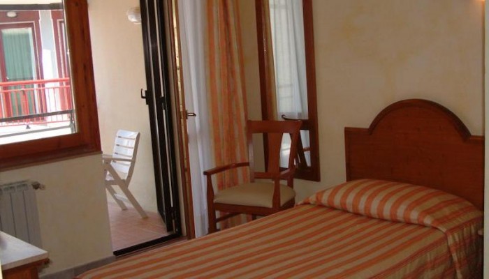 Hotel Florida poza 11