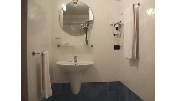 Hotel Nema poza 8
