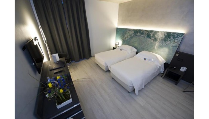 Arli Hotel Business And Wellness poza 7