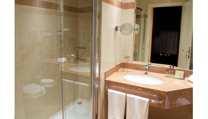 Hotel Winter Garden poza 13