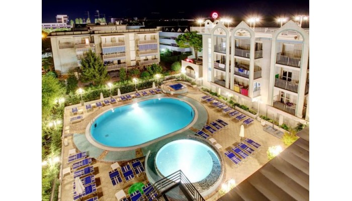 Hotel Palace (Sabbiadoro) poza 0