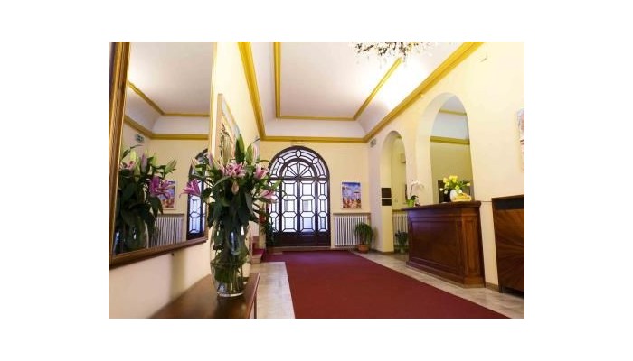 Hotel Accademia poza 25