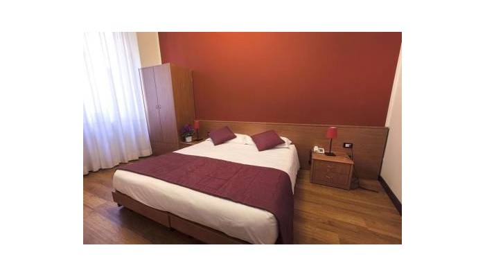 Hotel Accademia poza 15