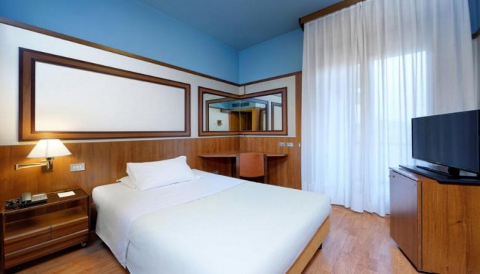 Hotel Grand Elite poza 3