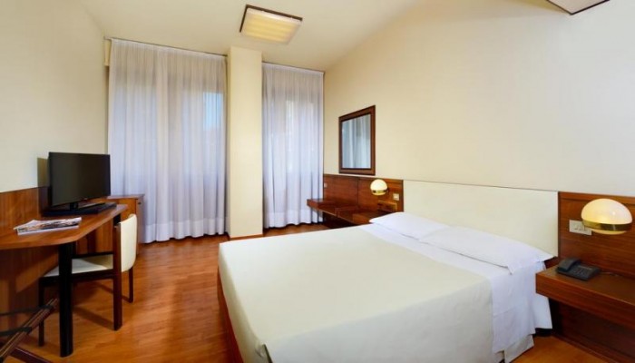 Hotel Grand Elite poza 2