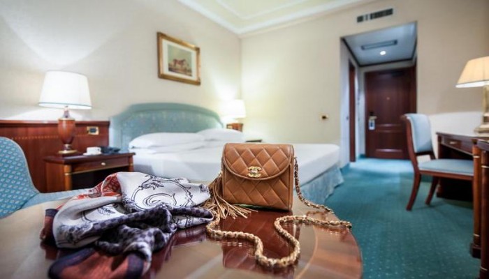 Royal Hotel Carlton poza 4