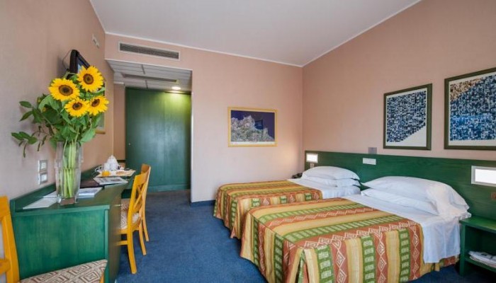 Poza pentru Best Western Hotel Mediterraneo 260-1478071563 Best Western Hotel Mediterraneo poza 1
