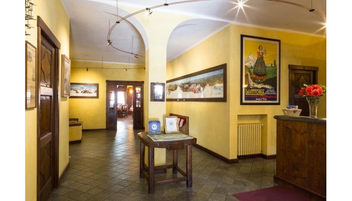 Crampon Hotel poza 3
