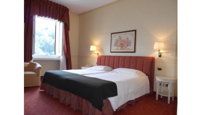Grand Hotel Royal E Golf poza 0
