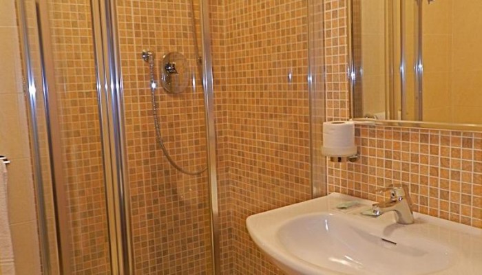 Desiree Hotel poza 6