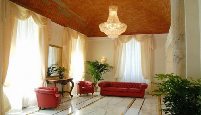 Hotel Embassy poza 12