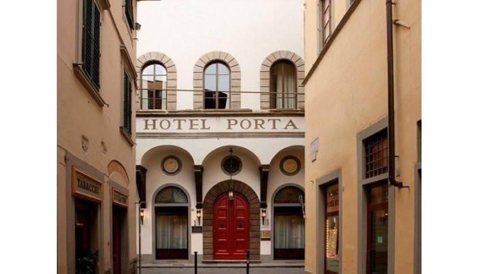 Hotel Nh Porta Rossa poza 0