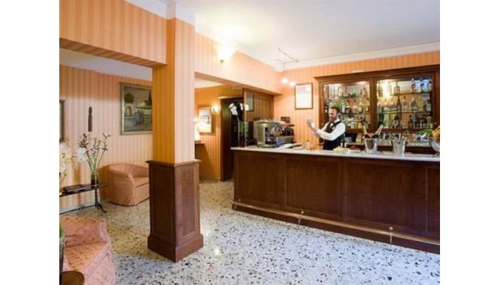 Hotel Silla poza 3