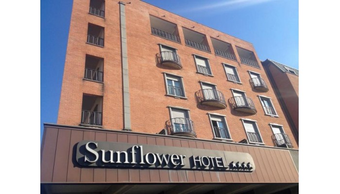 Hotel Sunflower poza 0