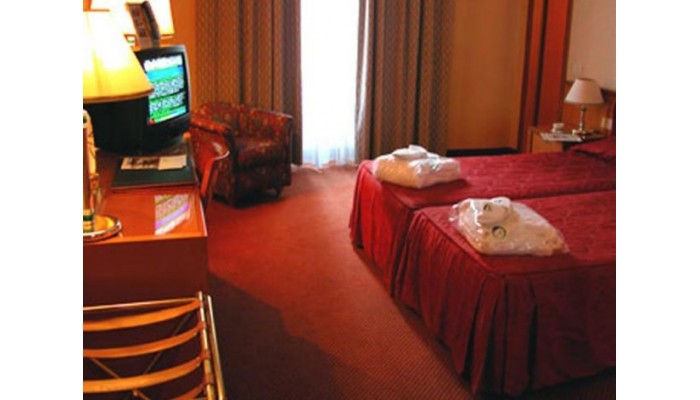 Nh Jolly Touring Hotel poza 7