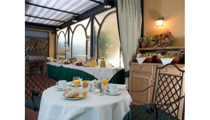 Culture Villa Capodimonte poza 2