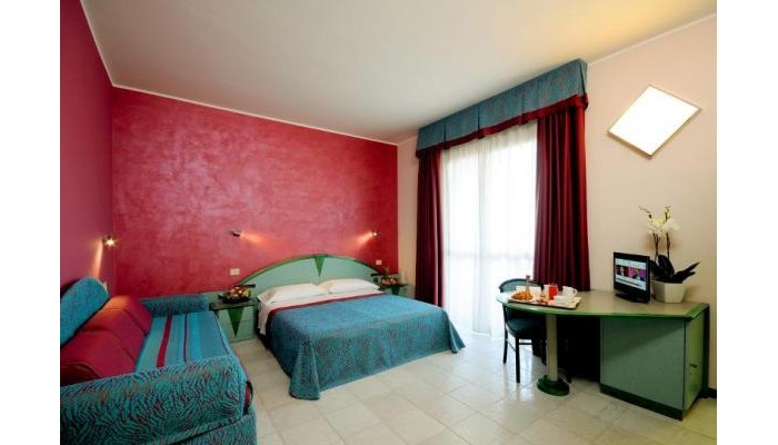 Hotel Serena Majestic poza 2