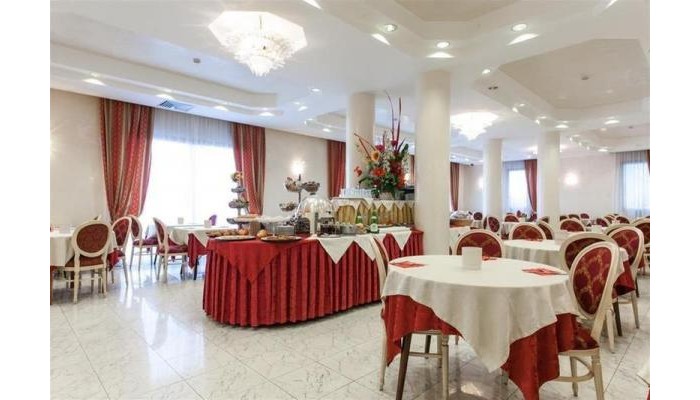 Ambassador Hotel poza 8