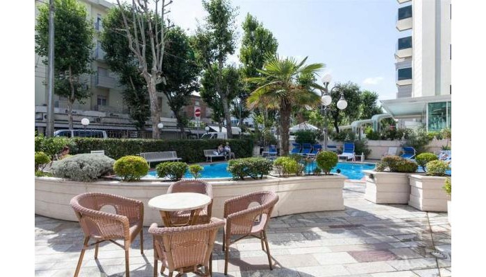 Ambassador Hotel poza 1