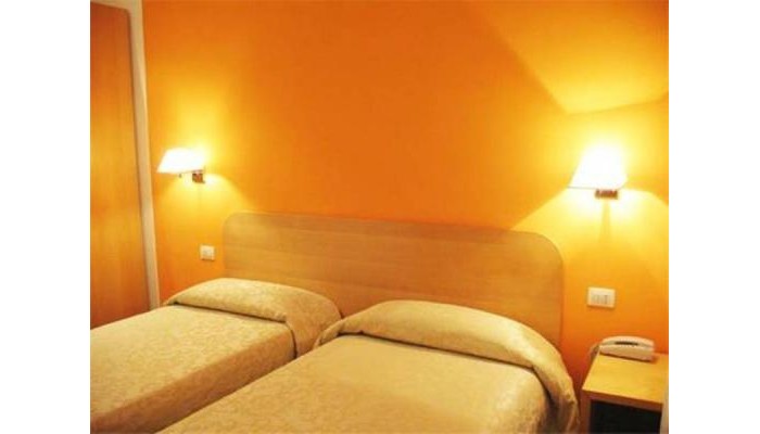 Club Meeting Hotel poza 6