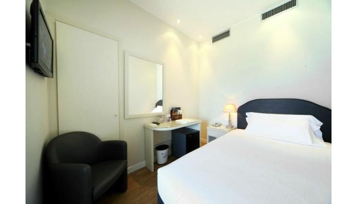 National Hotel poza 8