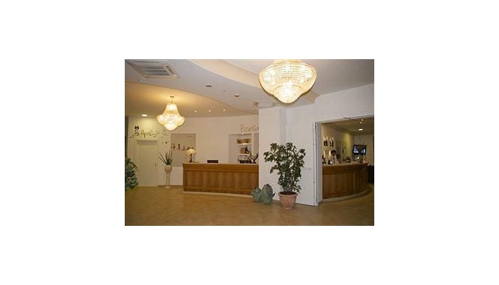 Sovrana Hotel poza 1