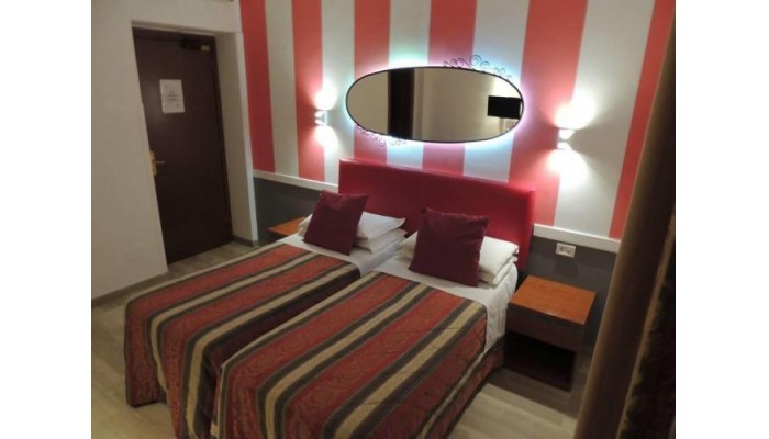 Hotel Center 1 2 poza 4