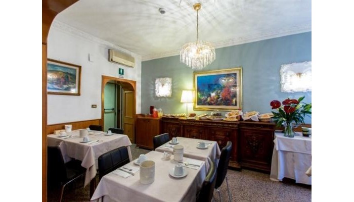 Hotel Gabriella poza 7