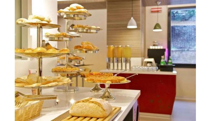 Hotel Mercure Roma Centro Colosseo poza 1