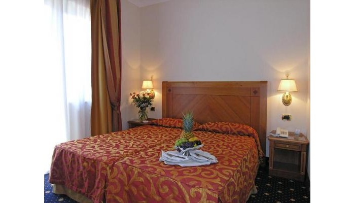 Pinewood Hotel Rome poza 10
