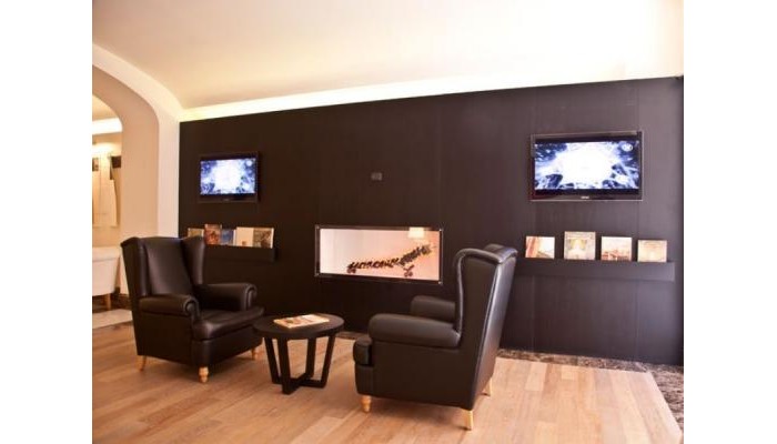 The First Luxury Art Hotel poza 6