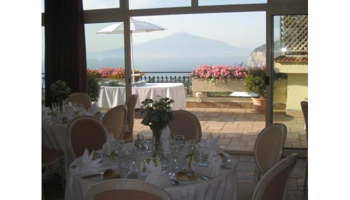 Hotel Cristina poza 4