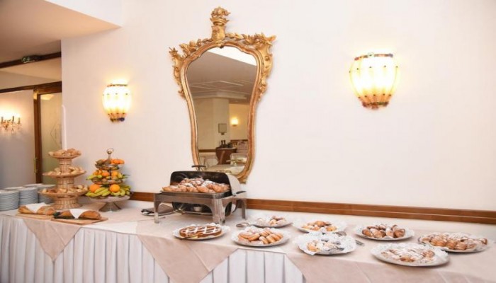 Hotel Carlton International poza 35