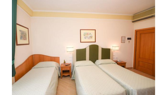 Hotel Tourist poza 5