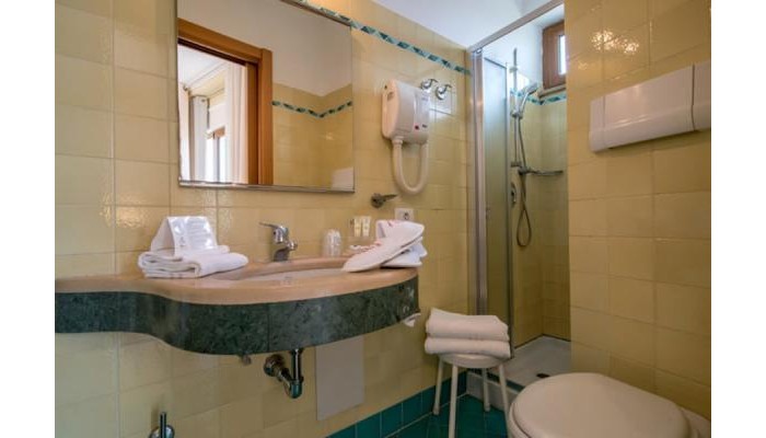 Hotel Tourist poza 11
