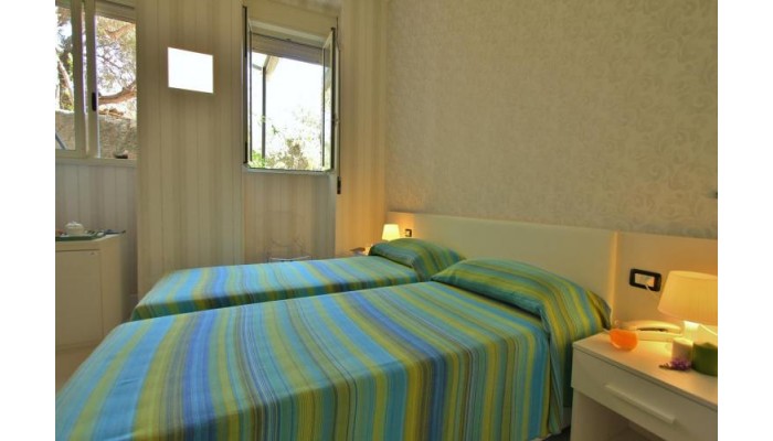 Poza pentru Hotel Baia Azzurra 96-1542636295 Hotel Baia Azzurra poza 2