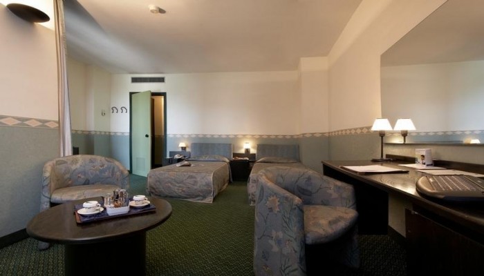 Hotel Pacific Airport poza 4