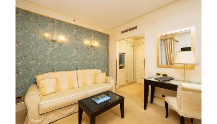 A La Commedia Hotel poza 8