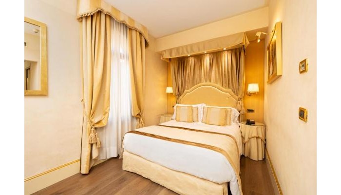 A La Commedia Hotel poza 4