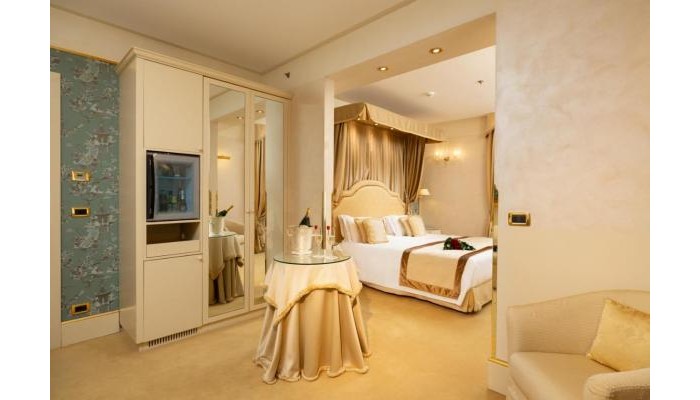 A La Commedia Hotel poza 2