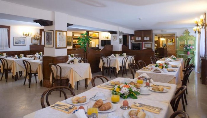 Al Nuovo Teson Hotel poza 34