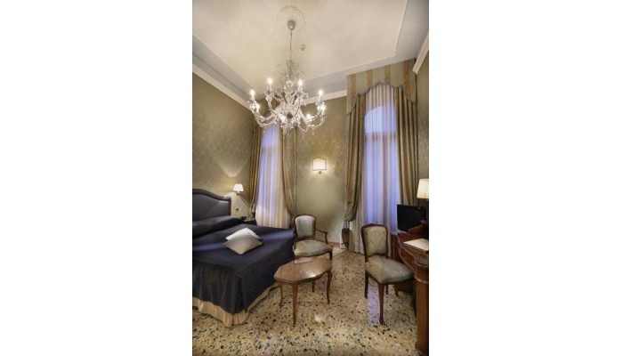 Colombina Hotel poza 8