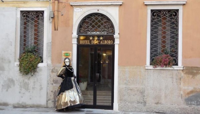 De L Alboro Hotel poza 0