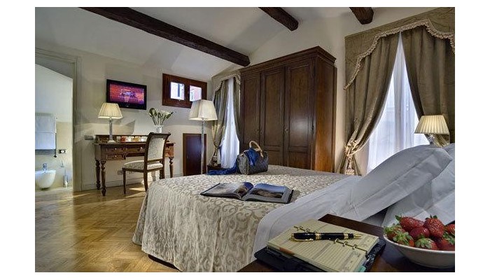 Dell Opera Hotel poza 2