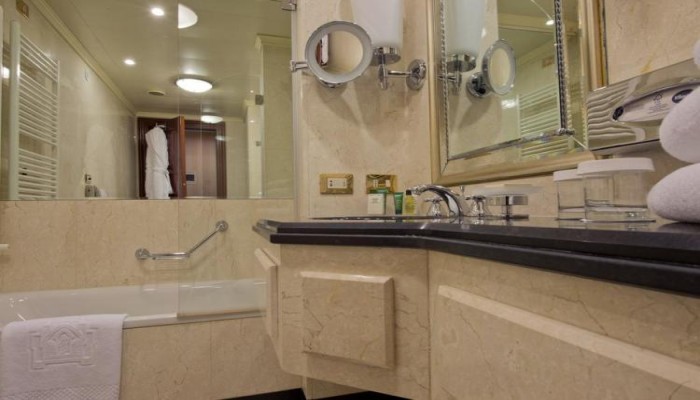 Hotel Hilton Molino Stucky poza 25