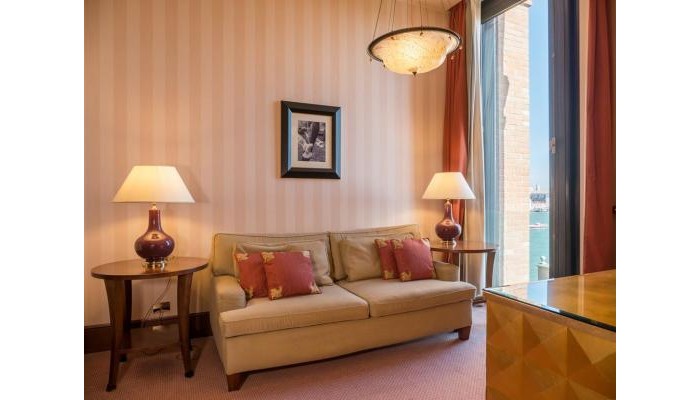 Hotel Hilton Molino Stucky Venice poza 13