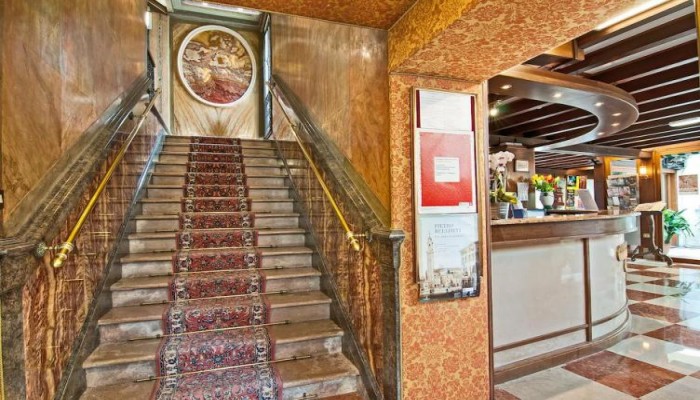 Hotel La Fenice Et Des Artistes poza 4