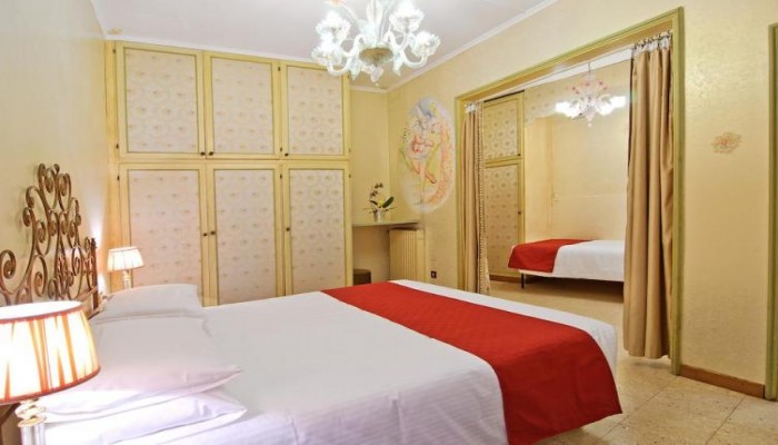 Hotel La Fenice Et Des Artistes poza 6