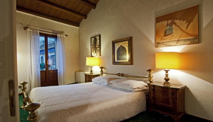Hotel La Fenice Et Des Artistes poza 27