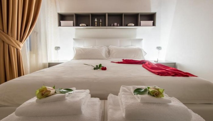 San Teodoro Palace - Luxury Apartments poza 18